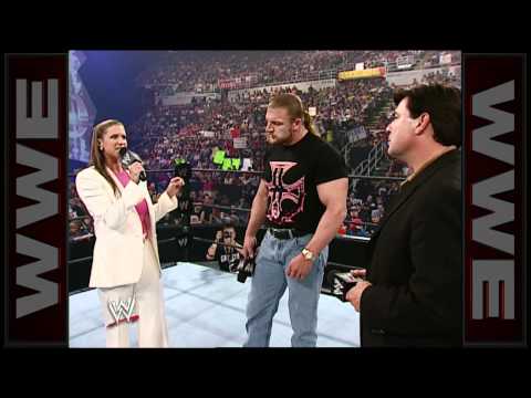 إريك بيشوف يتحدث عن أغرب سيناريو قدّمه مع WWE