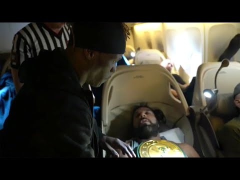 منافسة على متن طائرة WWE المتجهة إلى المملكة العربية السعودية