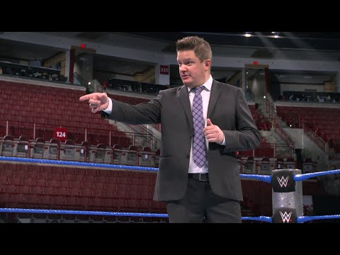 مذيع WWE يتحدث عن صعوبة السفر والترحال من أجل العروض