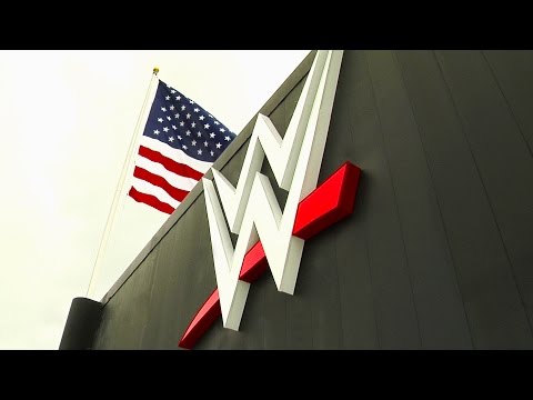 WWE ترسل موظفيها للعمل من المنزل
