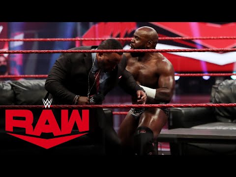 WWE تعلن عن نزال العرض التمهيدي في سمرسلام