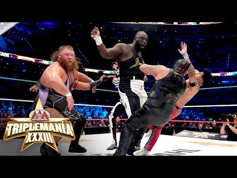 أوموس يتألق في عرض تريبلمانيا المكسيكي بعد غيابه عن WWE