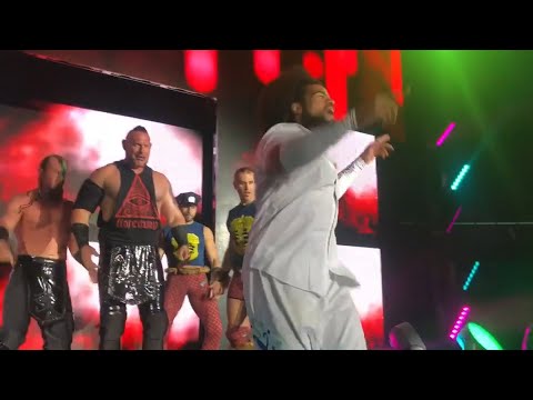 نو واي هوزيه يقود رقصة للمصارعين، هل حسمت WWE مصير العروض؟