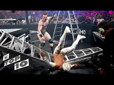 شاهد أكثر لحظات مواجهات السلالم تطرّفا في WWE