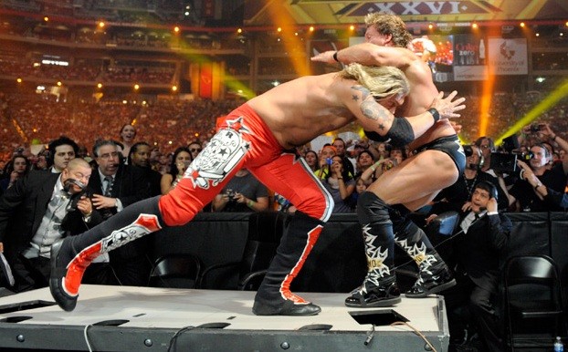 March-28TH-2010-WRESTLEMANIA-26-chris-jericho-and-edge-25042134-622-386