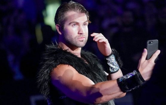 عودة نجم WWE السابق إلى حلبة المصارعة بعد غياب عامين