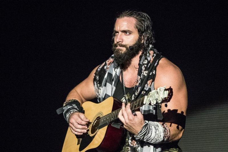 هل يعود نجم WWE إلى الحلبات الليلة ؟