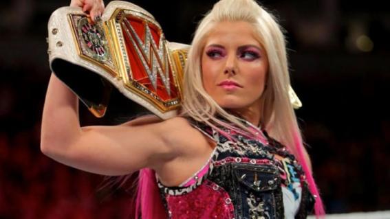 أليسكا بليس تتمنى مواجهة نجمة مسرّحة، WWE قد تتخلى عن لقب الكروزرويت