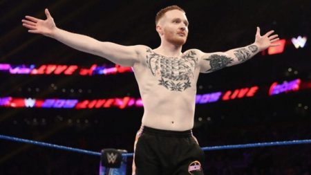 نجم WWE السابق يكشف عن مخططات تم إلغاءها