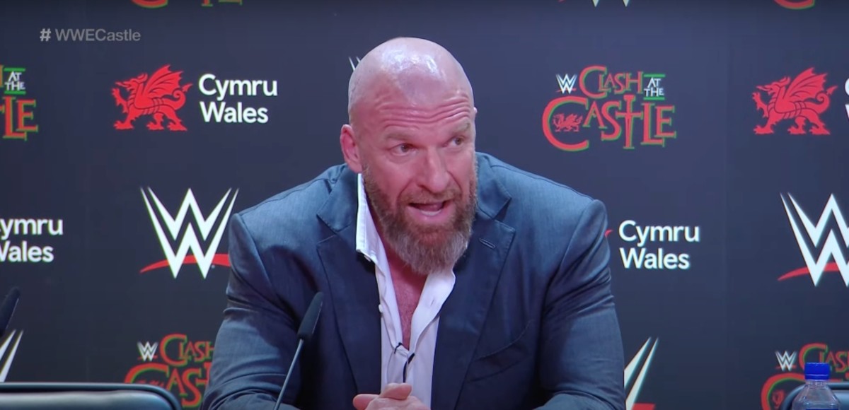 اتحاد WWE يتجه إلى تطبيق تقييد عقود المصارعين