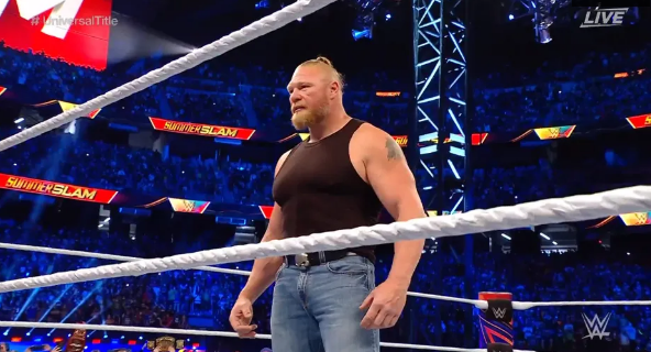 بروك ليسنر يكسر قواعد إدارة WWE في الرويال رامبل