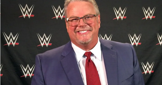 ما هو سبب تغيب بروس بريتشارد عن عروض WWE؟