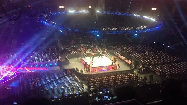 هل تعود WWE لتقديم العروض المحلية في المدن الأمريكية؟
